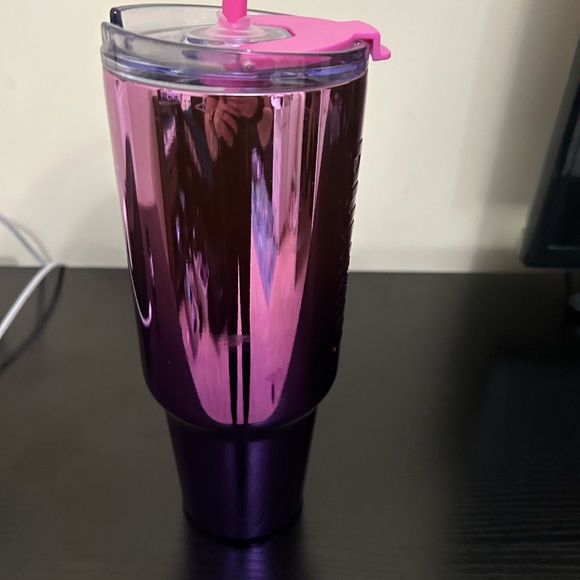 Stanley Style Dunkin Cup - Picture 4 of 4